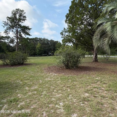 304 DAWN Avenue, Interlachen, FL 32148