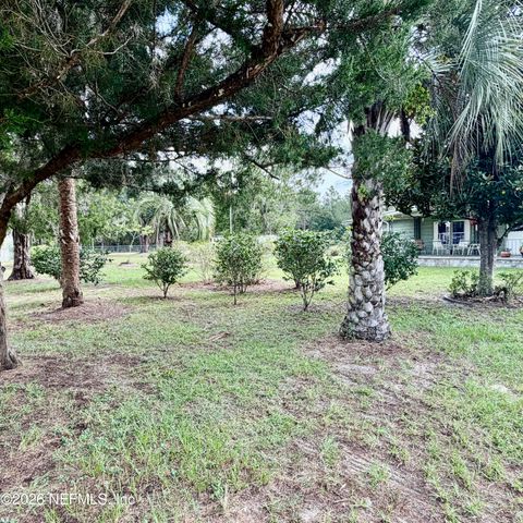 304 DAWN Avenue, Interlachen, FL 32148