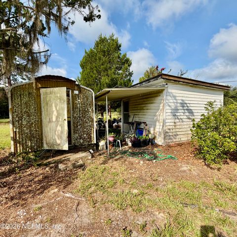 304 DAWN Avenue, Interlachen, FL 32148