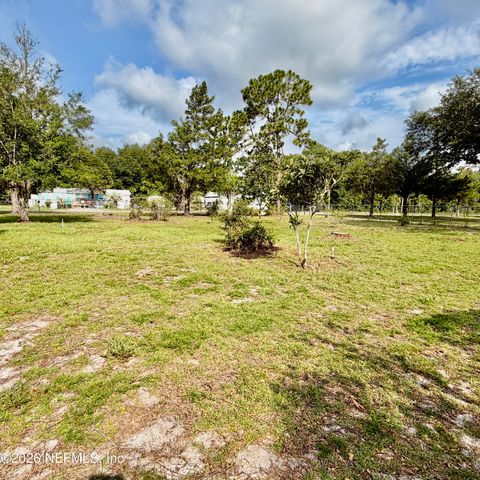 304 DAWN Avenue, Interlachen, FL 32148