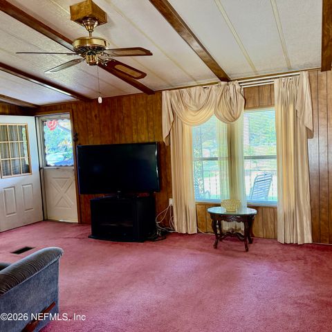 304 DAWN Avenue, Interlachen, FL 32148