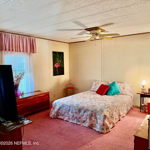 304 DAWN Avenue, Interlachen, FL 32148