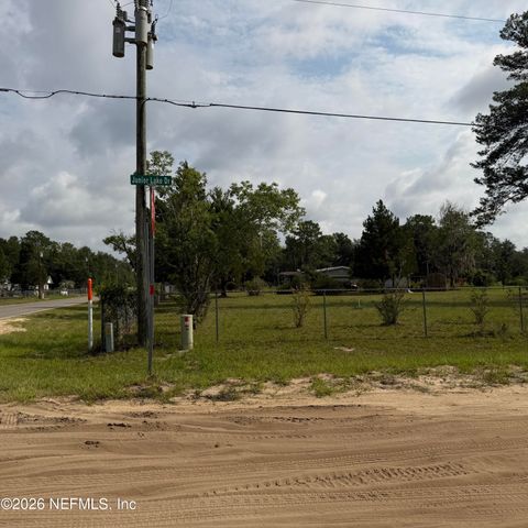 304 DAWN Avenue, Interlachen, FL 32148