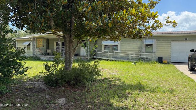 304 DAWN Avenue, Interlachen, FL 32148