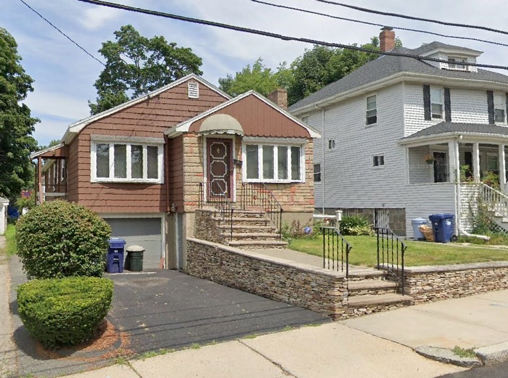 117 Fairmount St, Boston, MA 02124