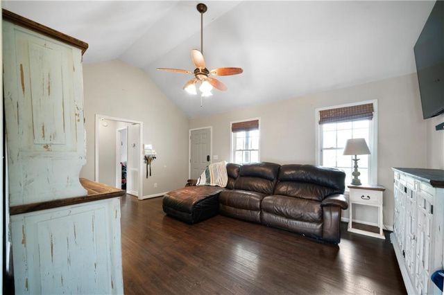 372 Jake Whorton SE Road, Silver Creek, GA 30173