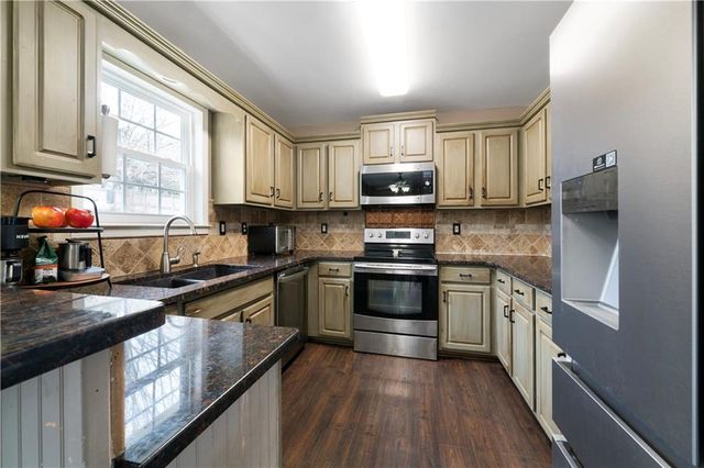 372 Jake Whorton SE Road, Silver Creek, GA 30173