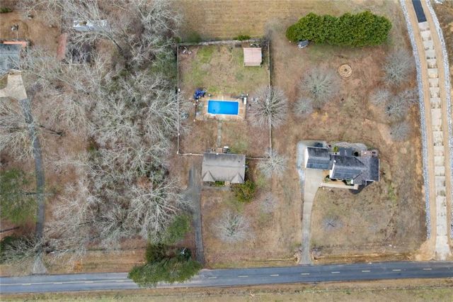 372 Jake Whorton SE Road, Silver Creek, GA 30173