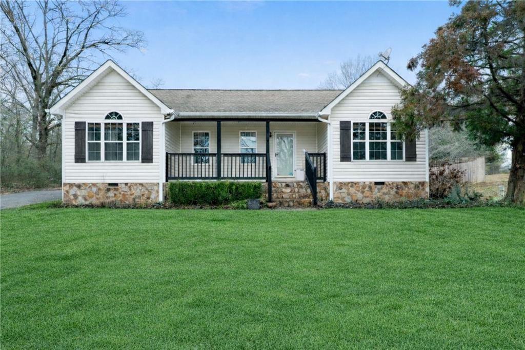 372 Jake Whorton SE Road, Silver Creek, GA 30173