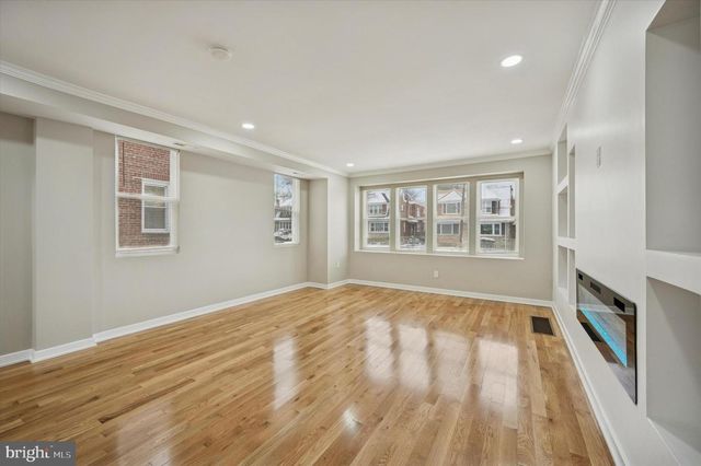 6866 N 19TH ST, Philadelphia, PA 19126