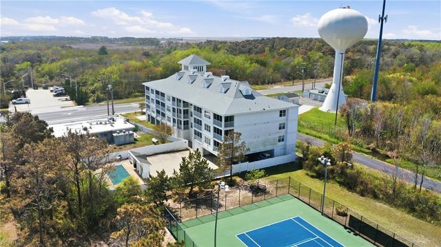320 Sandbridge Rd Apt 305, Virginia Beach, VA 23456