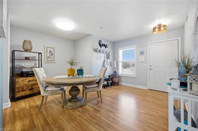 320 Sandbridge Rd Apt 305, Virginia Beach, VA 23456