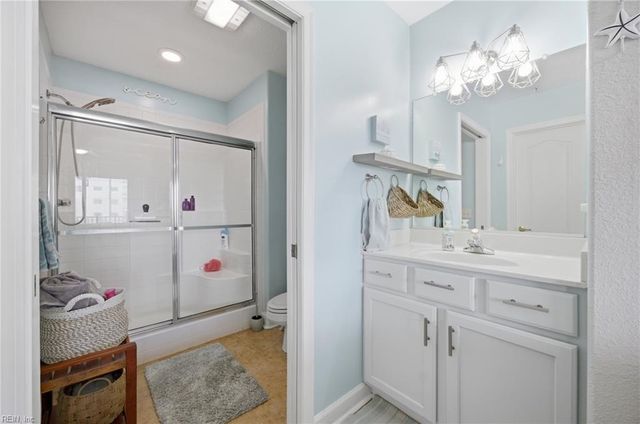 320 Sandbridge Rd Apt 305, Virginia Beach, VA 23456