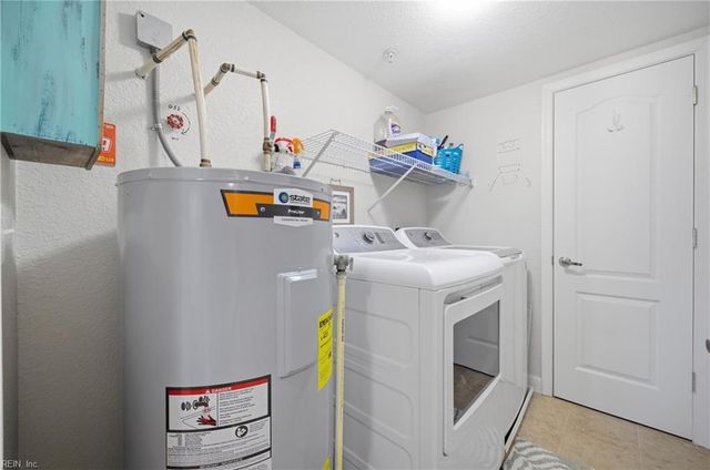 320 Sandbridge Rd Apt 305, Virginia Beach, VA 23456