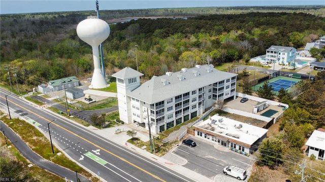 320 Sandbridge Rd Apt 305, Virginia Beach, VA 23456