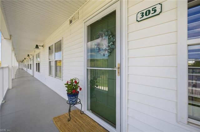 320 Sandbridge Rd Apt 305, Virginia Beach, VA 23456