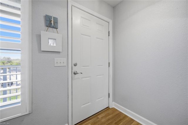 320 Sandbridge Rd Apt 305, Virginia Beach, VA 23456