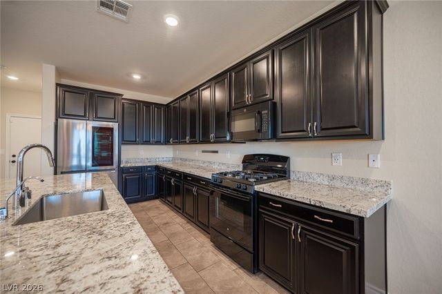 4136 Midnight Crest Avenue, North Las Vegas, NV 89031