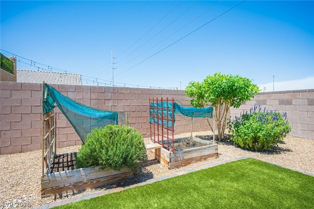 4136 Midnight Crest Avenue, North Las Vegas, NV 89031