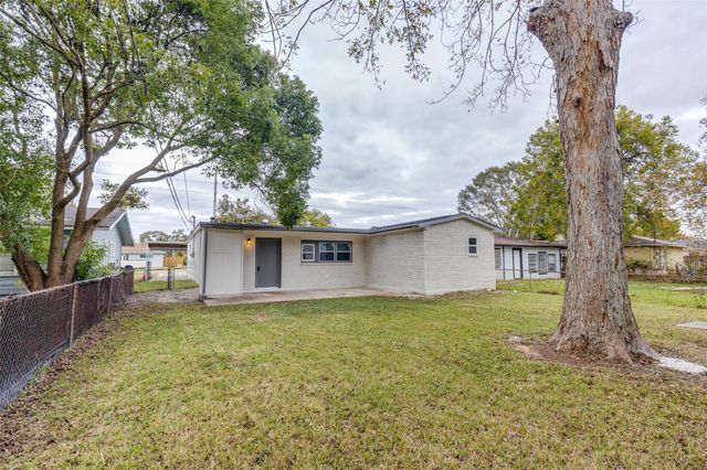 2545 Jackson Street, La Marque, TX 77568