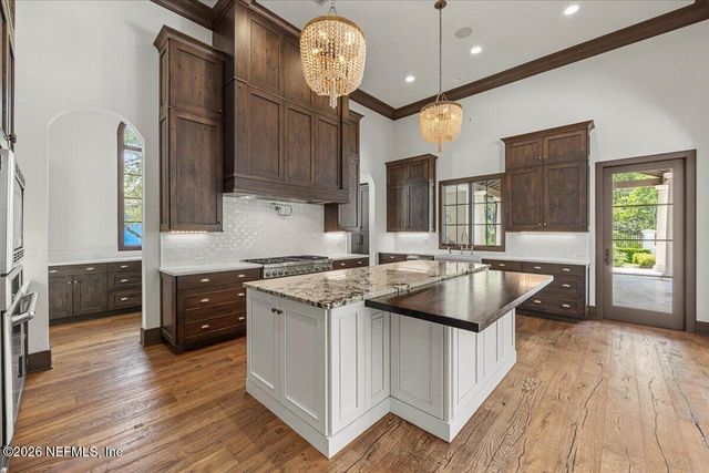 5300 CHANDLER BEND Drive, Jacksonville, FL 32224