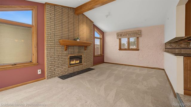 36544 Thomas Drive, Sterling Heights, MI 48312