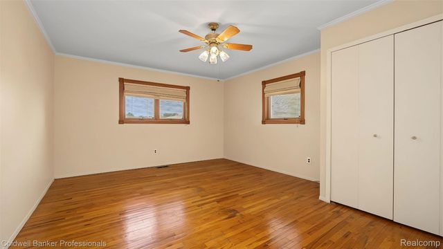 36544 Thomas Drive, Sterling Heights, MI 48312