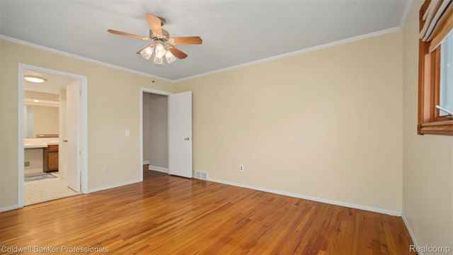 36544 Thomas Drive, Sterling Heights, MI 48312