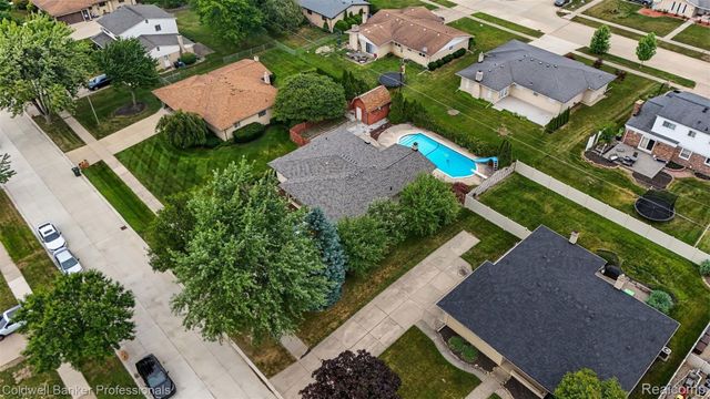 36544 Thomas Drive, Sterling Heights, MI 48312