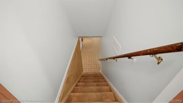 36544 Thomas Drive, Sterling Heights, MI 48312