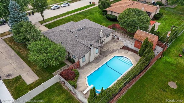 36544 Thomas Drive, Sterling Heights, MI 48312