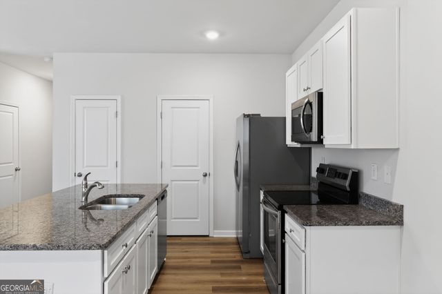 110 Village Green Drive NW, Adairsville, GA 30103