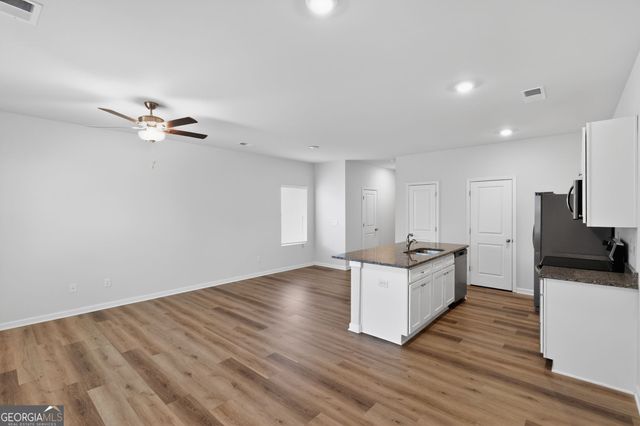 110 Village Green Drive NW, Adairsville, GA 30103