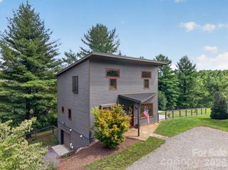208 Gravely Branch Road, Fletcher, NC 28732