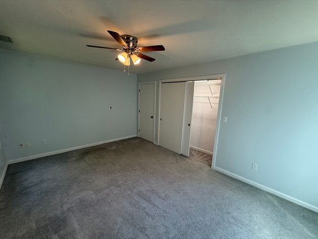 330 Sunderland Rd 39, Worcester, MA 01604