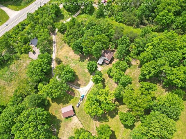 421 Mistletoe Lane, Elkview, WV 25071