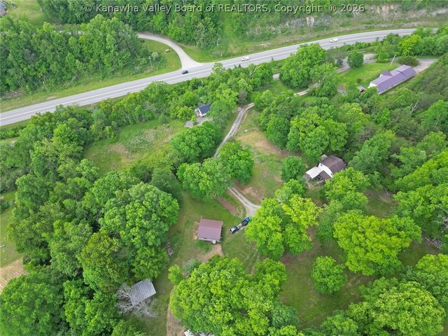 421 Mistletoe Lane, Elkview, WV 25071