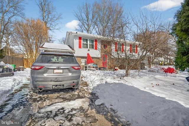 808 NARROWLEAF DR, Upper Marlboro, MD 20774