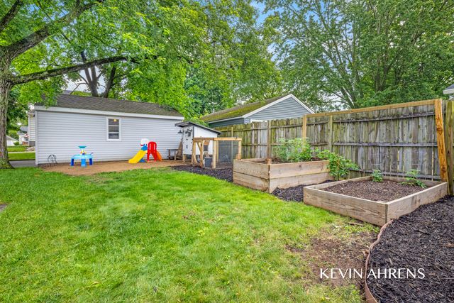 3610 Crystal Street SW, Grandville, MI 49418