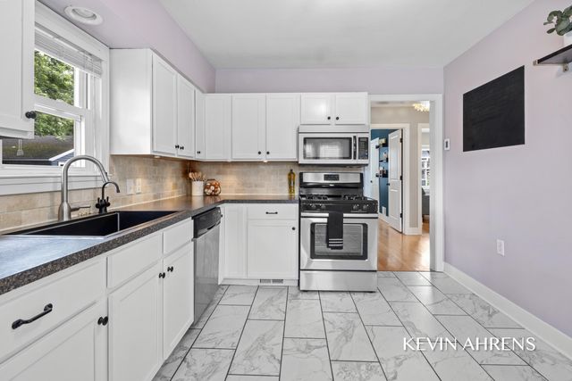 3610 Crystal Street SW, Grandville, MI 49418