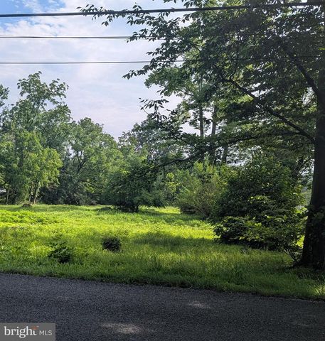 2565 ALLENTOWN RD, Quakertown, PA 18951