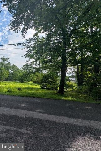 2565 ALLENTOWN RD, Quakertown, PA 18951