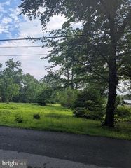 2565 ALLENTOWN RD, Quakertown, PA 18951