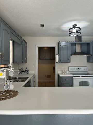 2303 Shadybrook Lane, Dothan, AL 36303