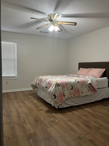 2303 Shadybrook Lane, Dothan, AL 36303