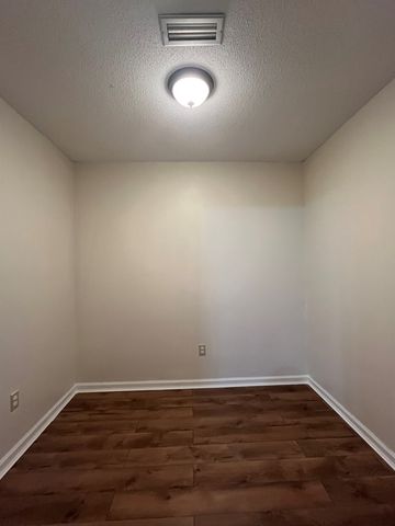 2303 Shadybrook Lane, Dothan, AL 36303