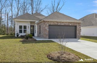 25305 Burlington Dr, Denham Springs, LA 70726