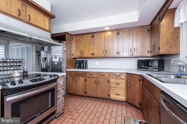 1766 CLOVER AVE, Vineland, NJ 08361