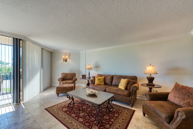 1480 Ocean Drive 2G, Vero Beach, FL 32963