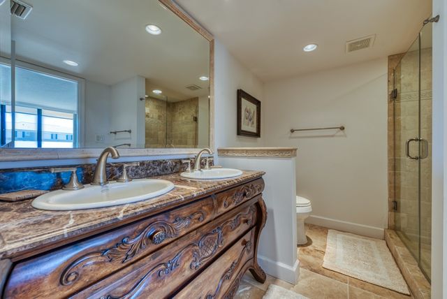 1480 Ocean Drive 2G, Vero Beach, FL 32963
